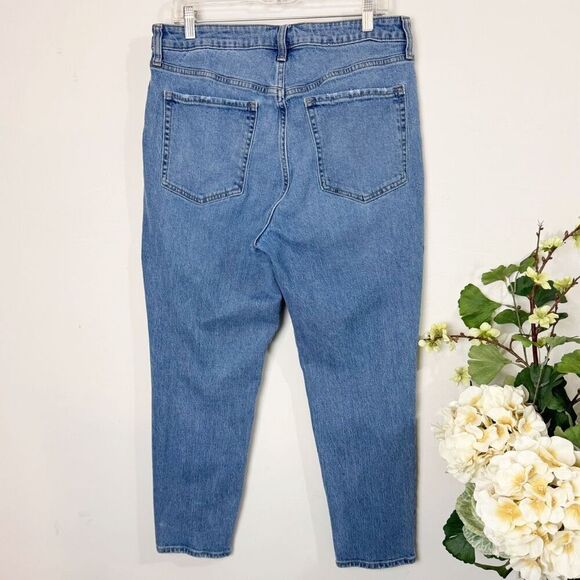 OLD NAVY | High-Rise OG Straight Jeans | Size 14 | Medium Wash - Picture 6 of 11